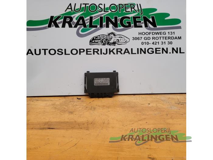 Gebruikte PDC Module Mercedes C (W203) 2.2 C-220 CDI 16V Prijs € 100,00 Margeregeling aangeboden door Autosloperij Kralingen B.V.