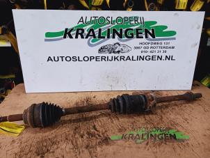 Gebruikte Homokineetas rechts-voor Kia Magentis (GD) 2.5 V6 Prijs € 24,99 Margeregeling aangeboden door Autosloperij Kralingen B.V.