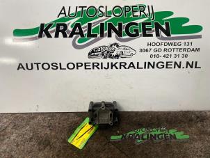 Gebruikte Bobine Volkswagen Golf IV (1J1) 1.6 16V Prijs € 25,00 Margeregeling aangeboden door Autosloperij Kralingen B.V.