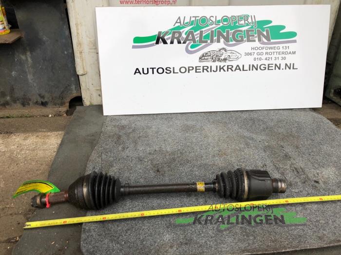 Gebruikte Steekas rechts-voor Chevrolet Evanda 2.0 16V Prijs € 24,99 Margeregeling aangeboden door Autosloperij Kralingen B.V.