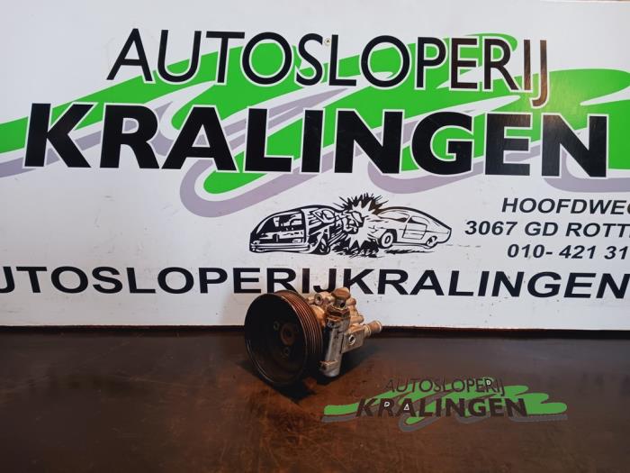 Gebruikte Servopomp Volkswagen Polo III (6N2) 1.4 Prijs € 50,00 Margeregeling aangeboden door Autosloperij Kralingen B.V.
