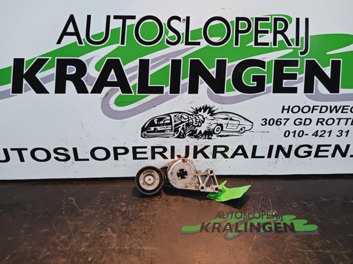 Gebruikte Spanrol Multiriem Volkswagen Bora (1J2) 1.6 Prijs € 25,00 Margeregeling aangeboden door Autosloperij Kralingen B.V.