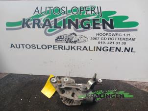 Gebruikte Ruitenwissermotor voor Peugeot 407 (6D) 1.6 HDi 16V Prijs € 50,00 Margeregeling aangeboden door Autosloperij Kralingen B.V.