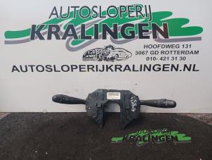 Gebruikte Knipperlicht Schakelaar Citroen C4 Berline (LC) 1.4 16V Prijs € 50,00 Margeregeling aangeboden door Autosloperij Kralingen B.V.