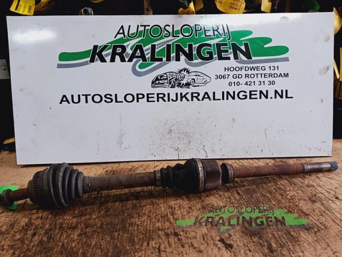 Gebruikte Aandrijfas links-voor Citroen Xsara Picasso (CH) 1.6 HDi 16V 92 Prijs € 24,99 Margeregeling aangeboden door Autosloperij Kralingen B.V.