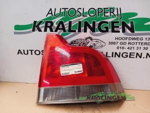Gebruikte Achterlicht rechts Volvo S60 I (RS/HV) 2.5 T 20V Prijs € 50,00 Margeregeling aangeboden door Autosloperij Kralingen B.V.