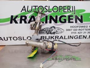 Gebruikte Pomp Servo Toyota Corolla (E12) 2.0 D-4D 16V 90 Prijs € 150,00 Margeregeling aangeboden door Autosloperij Kralingen B.V.