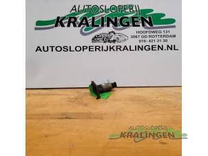 Gebruikte EGR Klep Opel Astra G (F07) 2.2 16V Prijs € 25,00 Margeregeling aangeboden door Autosloperij Kralingen B.V.