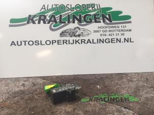 Gebruikte Module Koeling Volkswagen Polo III (6N1) 1.6i 75 Prijs € 25,00 Margeregeling aangeboden door Autosloperij Kralingen B.V.