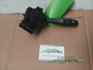 Gebruikte Ruitenwis Schakelaar Hyundai Getz 1.3i 12V Prijs € 9,99 Margeregeling aangeboden door Autosloperij Kralingen B.V.