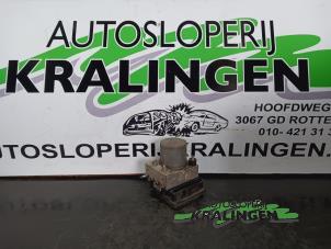 Gebruikte ABS Pomp Smart Forfour (454) 1.5 16V Prijs € 99,99 Margeregeling aangeboden door Autosloperij Kralingen B.V.