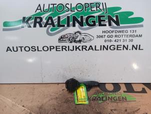 Gebruikte Ruitenwis Schakelaar Smart Forfour (454) 1.5 16V Prijs € 9,99 Margeregeling aangeboden door Autosloperij Kralingen B.V.