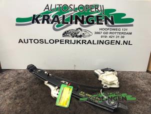 Gebruikte Ruitmechaniek 4Deurs rechts-achter Seat Altea (5P1) 1.6 Prijs € 75,00 Margeregeling aangeboden door Autosloperij Kralingen B.V.