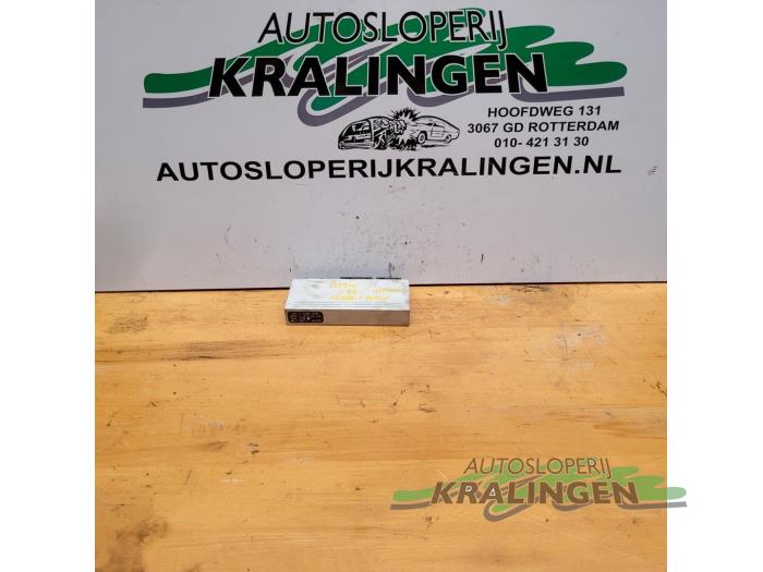 Gebruikte Comfort Module BMW 3 serie (E46/4) 318i Prijs € 50,00 Margeregeling aangeboden door Autosloperij Kralingen B.V.