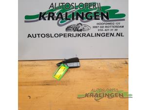 Gebruikte Antenne BMW 3 serie Touring (E91) 318i 16V Prijs € 50,00 Margeregeling aangeboden door Autosloperij Kralingen B.V.