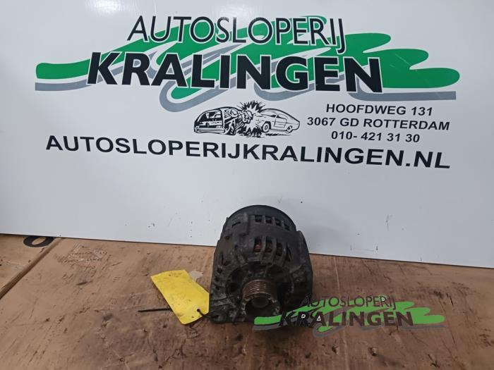 Gebruikte Dynamo Renault Scénic II (JM) 1.9 dCi 110 Prijs € 49,99 Margeregeling aangeboden door Autosloperij Kralingen B.V.