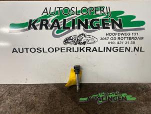 Gebruikte Pen Bobine Volkswagen Polo IV (9N1/2/3) 1.2 12V Prijs € 25,00 Margeregeling aangeboden door Autosloperij Kralingen B.V.