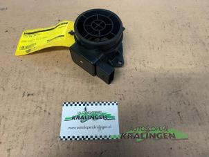 Gebruikte Luchtmassameter Volvo S40 (VS) 1.8 16V Prijs € 25,00 Margeregeling aangeboden door Autosloperij Kralingen B.V.