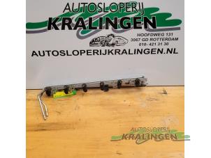 Gebruikte Common rail (Injectie) BMW 3 serie (E46/4) 325i 24V Prijs € 100,00 Margeregeling aangeboden door Autosloperij Kralingen B.V.
