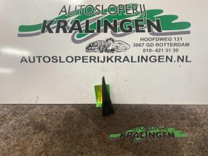 Gebruikte Ruit schakelaar elektrisch Seat Leon (1P1) 1.6 TDI 16V 105 Prijs € 19,99 Margeregeling aangeboden door Autosloperij Kralingen B.V.