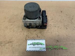 Gebruikte ABS Pomp Fiat Punto III (199) 1.4 Prijs € 19,99 Margeregeling aangeboden door Autosloperij Kralingen B.V.