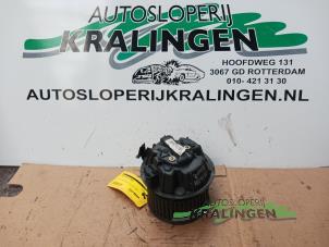 Gebruikte Chaufage Ventilatiemotor Nissan Micra (K12) 1.5 dCi 82 Prijs € 29,99 Margeregeling aangeboden door Autosloperij Kralingen B.V.