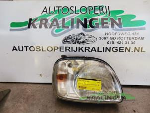 Gebruikte Rechter Koplamp Nissan Micra (K11) 1.3 LX,SLX 16V Prijs € 49,99 Margeregeling aangeboden door Autosloperij Kralingen B.V.