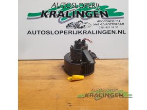 Gebruikte Chaufage Ventilatiemotor Opel Astra G (F08/48) 1.6 16V Prijs € 50,00 Margeregeling aangeboden door Autosloperij Kralingen B.V.