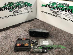 Gebruikte Slotenset Volkswagen Polo IV (9N1/2/3) 1.4 16V Prijs € 150,00 Margeregeling aangeboden door Autosloperij Kralingen B.V.