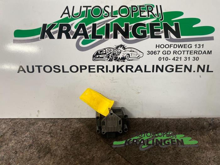 Gebruikte Bobine Volkswagen Golf VI (5K1) 1.2 TSI BlueMotion Prijs € 25,00 Margeregeling aangeboden door Autosloperij Kralingen B.V.