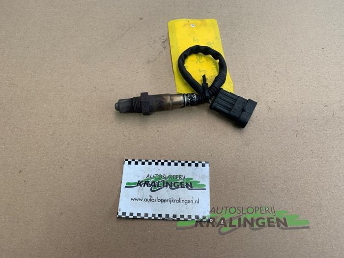 Gebruikte Lambda Sonde Fiat Punto III (199) 1.4 Prijs € 7,49 Margeregeling aangeboden door Autosloperij Kralingen B.V.