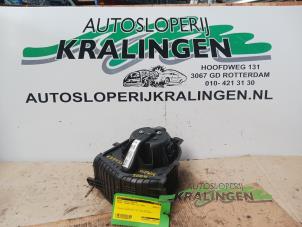 Gebruikte Aanjager Renault Scénic II (JM) 1.6 16V Prijs € 50,00 Margeregeling aangeboden door Autosloperij Kralingen B.V.