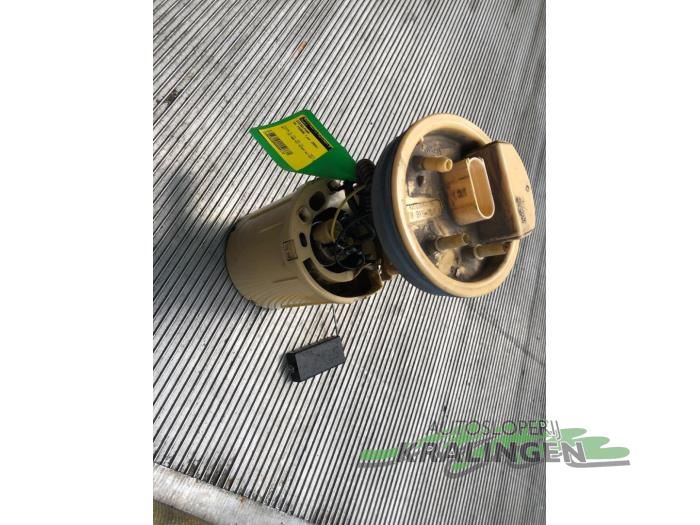 Gebruikte Dieselpomp Volkswagen Touran (1T1/T2) 1.9 TDI 105 Euro 3 Prijs € 75,00 Margeregeling aangeboden door Autosloperij Kralingen B.V.