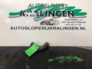 Gebruikte Radiateurslang Opel Corsa C (F08/68) 1.2 16V Prijs € 25,00 Margeregeling aangeboden door Autosloperij Kralingen B.V.