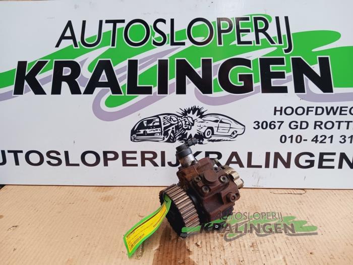 Gebruikte Dieselpomp Ford C-Max (DM2) 1.6 TDCi 16V 90 Prijs € 49,99 Margeregeling aangeboden door Autosloperij Kralingen B.V.