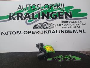 Gebruikte Gasklephuis Ford C-Max (DM2) 1.6 TDCi 16V 90 Prijs € 50,00 Margeregeling aangeboden door Autosloperij Kralingen B.V.