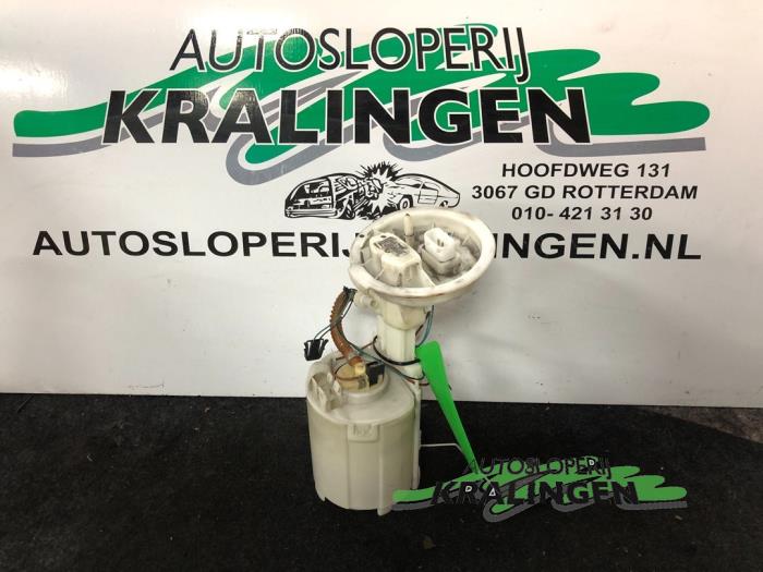 Gebruikte Benzinepomp Austin Mini Open (R52) 1.6 16V Cooper Prijs € 44,97 Margeregeling aangeboden door Autosloperij Kralingen B.V.