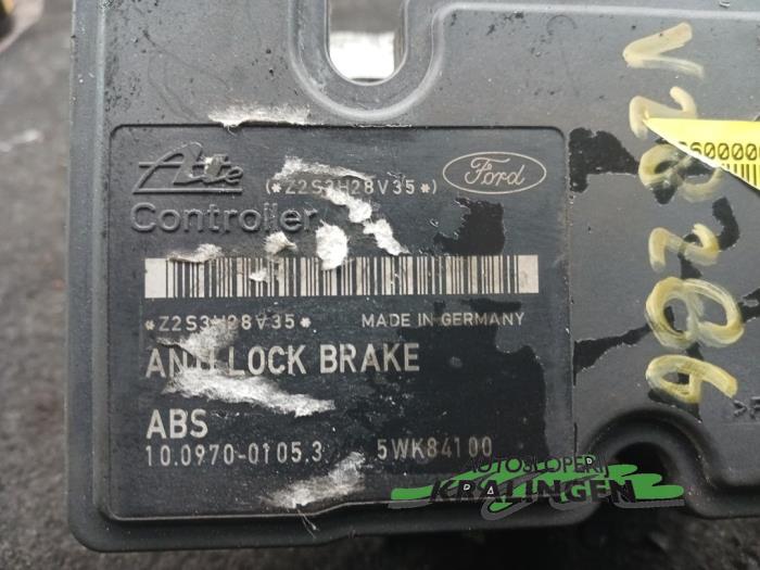 ABS Pomp van een Ford Focus C-Max 1.8 16V 2003