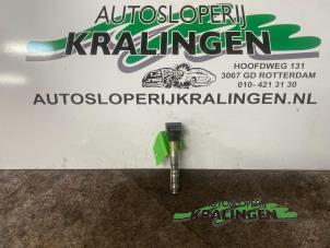 Gebruikte Pen Bobine Volkswagen Golf V (1K1) 2.0 FSI 16V Prijs € 25,00 Margeregeling aangeboden door Autosloperij Kralingen B.V.