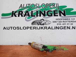 Gebruikte Benzinepomp Volvo 940 I Estate 2.3i Prijs € 50,00 Margeregeling aangeboden door Autosloperij Kralingen B.V.