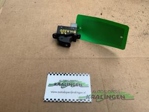 Gebruikte Elektrisch Raam Schakelaar Kia Picanto (BA) 1.0 12V Prijs € 25,00 Margeregeling aangeboden door Autosloperij Kralingen B.V.