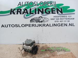 Gebruikte ABS Pomp Renault Clio III (BR/CR) 1.5 dCi 85 Prijs € 25,00 Margeregeling aangeboden door Autosloperij Kralingen B.V.