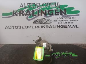 Gebruikte Pomp Airco Renault Clio III (BR/CR) 1.5 dCi 70 Prijs € 50,00 Margeregeling aangeboden door Autosloperij Kralingen B.V.
