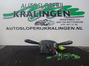 Gebruikte Pinker Schakelaar Citroen C2 (JM) 1.1 Prijs € 50,00 Margeregeling aangeboden door Autosloperij Kralingen B.V.