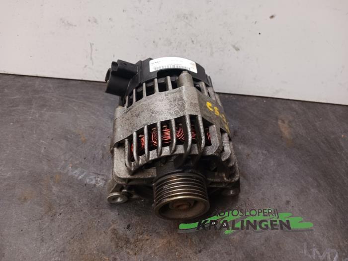 Dynamo van een Citroën C5 I Break (DE) 2.0 16V 2003