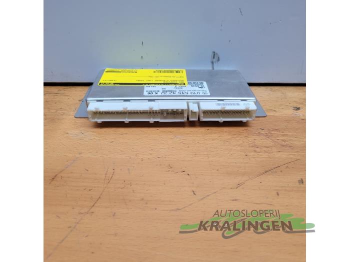 ABS Computer van een Mercedes-Benz C Combi (S202) 1.8 C180T 16V 1996