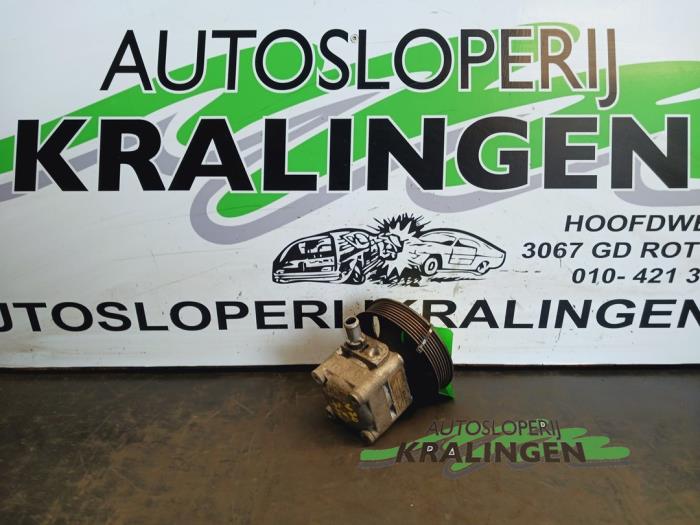 Gebruikte Pomp Servo Volvo V70 (SW) 2.5 D Prijs € 100,00 Margeregeling aangeboden door Autosloperij Kralingen B.V.
