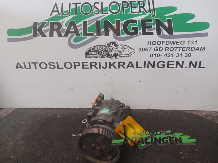 Gebruikte Pomp Airco Renault Kangoo (KC) 1.6 16V Prijs € 14,98 Margeregeling aangeboden door Autosloperij Kralingen B.V.