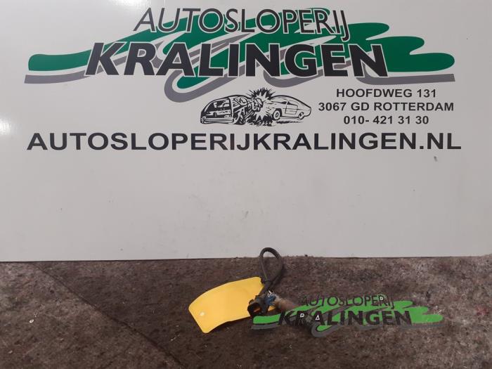 Gebruikte Lambda Sonde Chevrolet Matiz 0.8 S,SE Prijs € 9,98 Margeregeling aangeboden door Autosloperij Kralingen B.V.