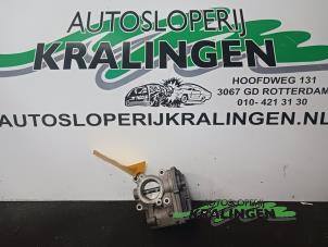 Gebruikte Gasklephuis Renault Clio III Estate/Grandtour (KR) 1.2 16V TCE 100 Prijs € 50,00 Margeregeling aangeboden door Autosloperij Kralingen B.V.